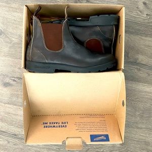 New Blundstone 500 Premium Leather Chelsea Boots. Stout Brown. US 13/UK 12.